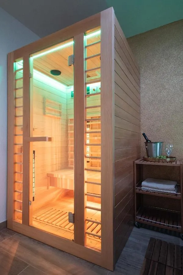 Wellness Studio D'Or - Exclusive New Apartment With Whirlpool, Sauna, Sunny Terrace, Private Parking Poreč 0*,